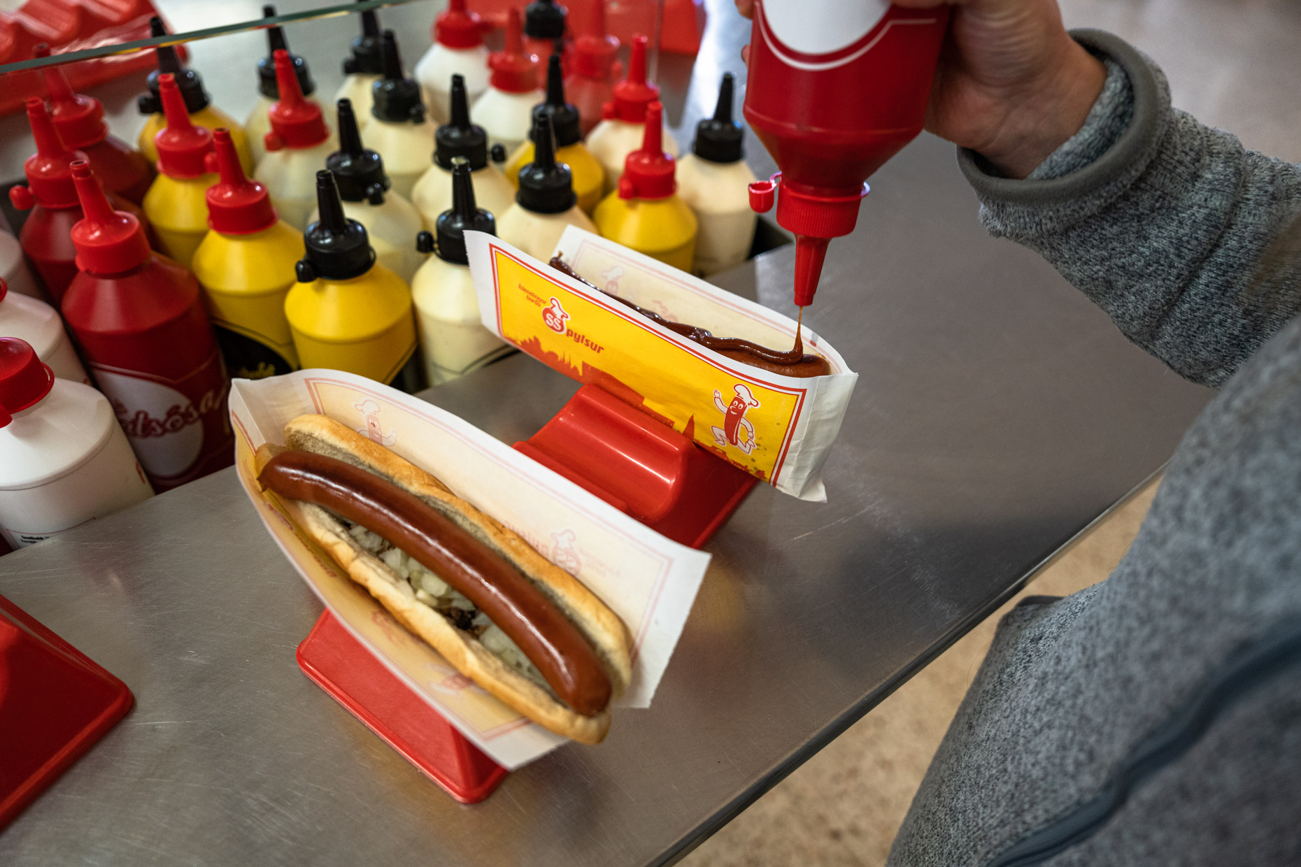 Iceland_Hotdogs-12